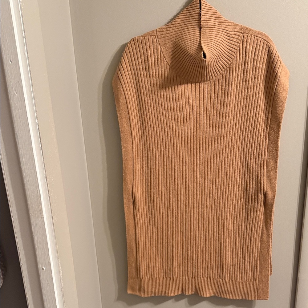 Banana Republic Beige Knit tunic Top